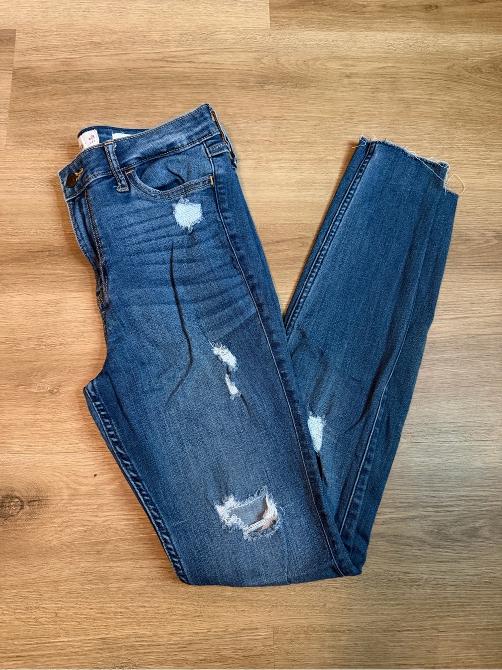 Hollister Women's Dark Blue Distressed Skinny Jeans